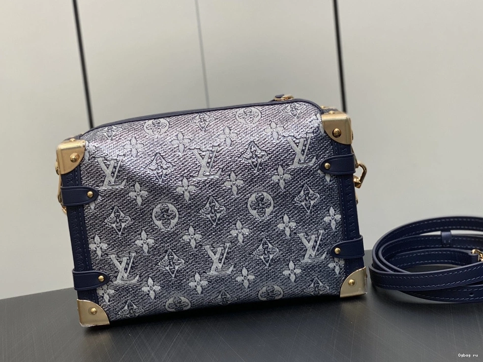 MM VUITTON LOUIS TRUNK SIDE 0710
